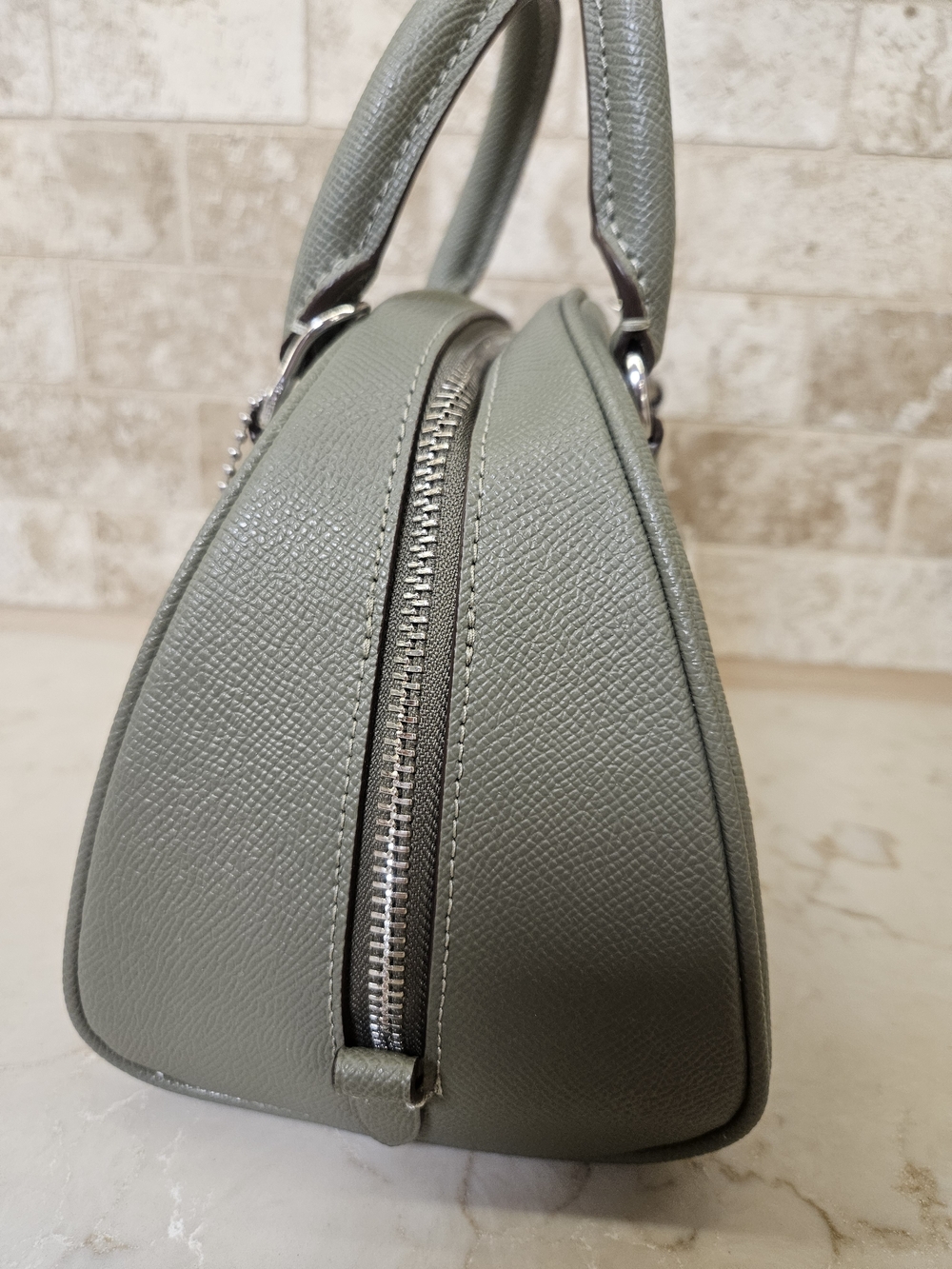COACH Sydney Satchel in Sage Green NWT - Picture 5 of 8